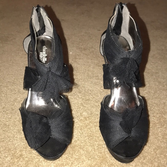 Black ankle bootie heels - Picture 2 of 8